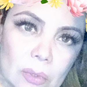 Meet your Posher, Isabel